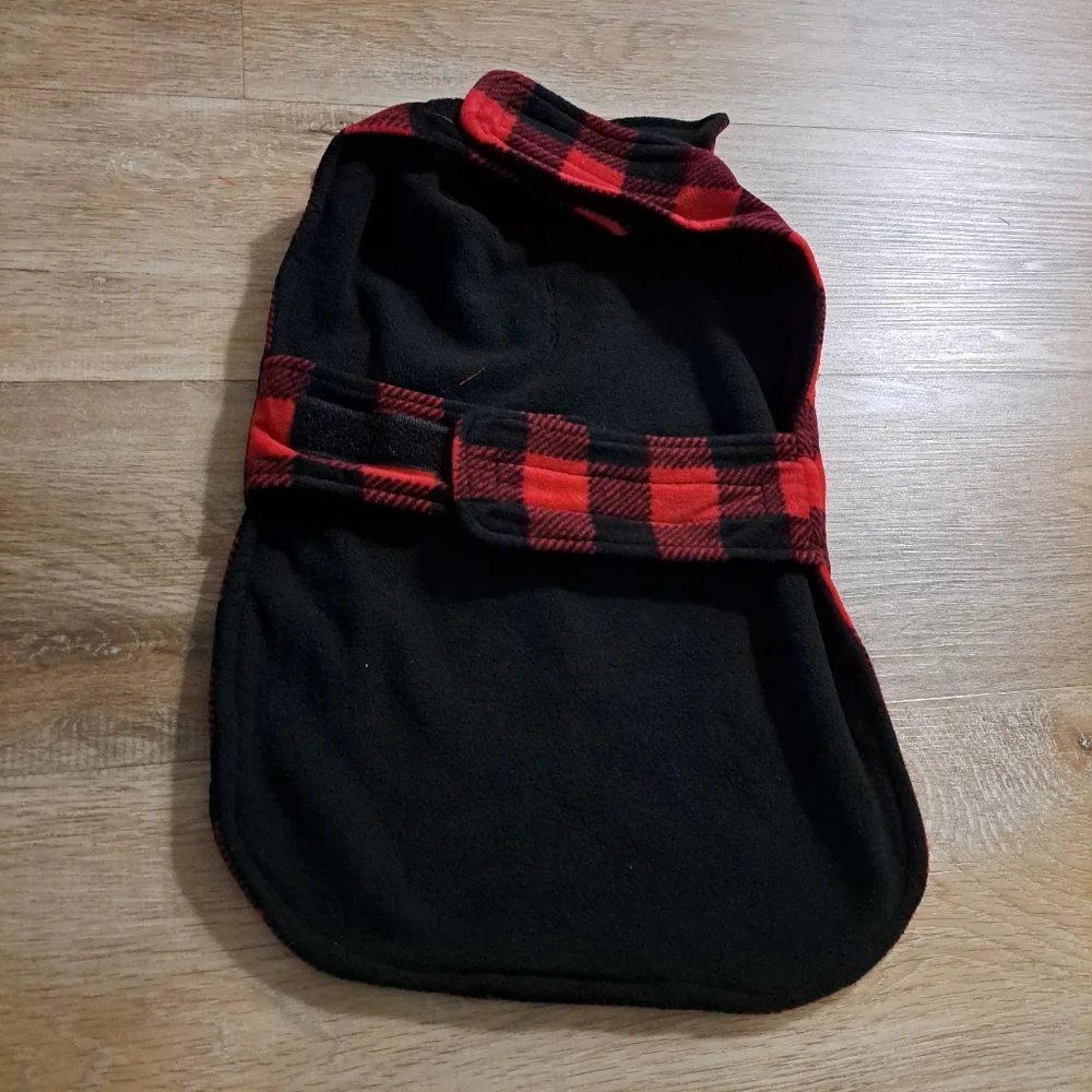 Follow Me cozy red